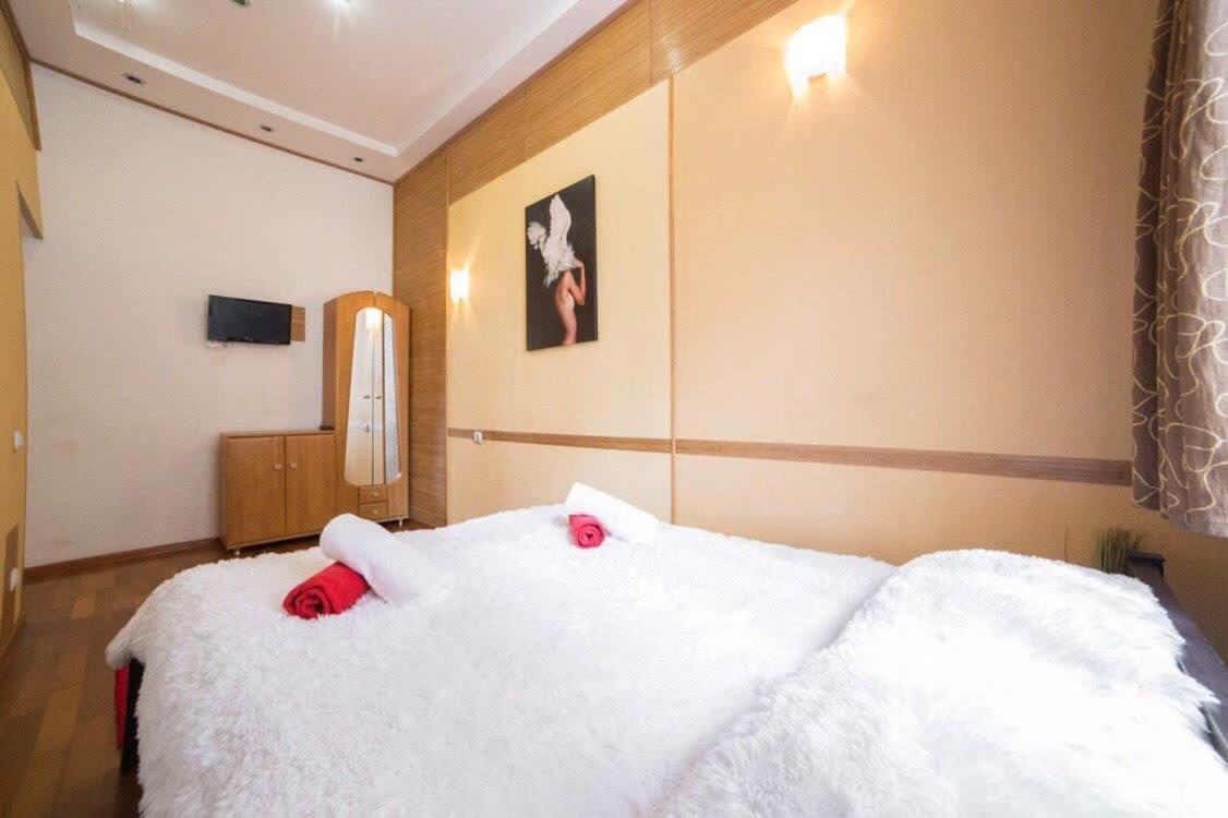 Rk Central Avenue Apartment Lviv Bagian luar foto